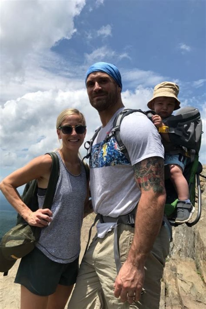 Megan O’Malley, Chris Long’s Wife – 6 Things You Need To Know 
