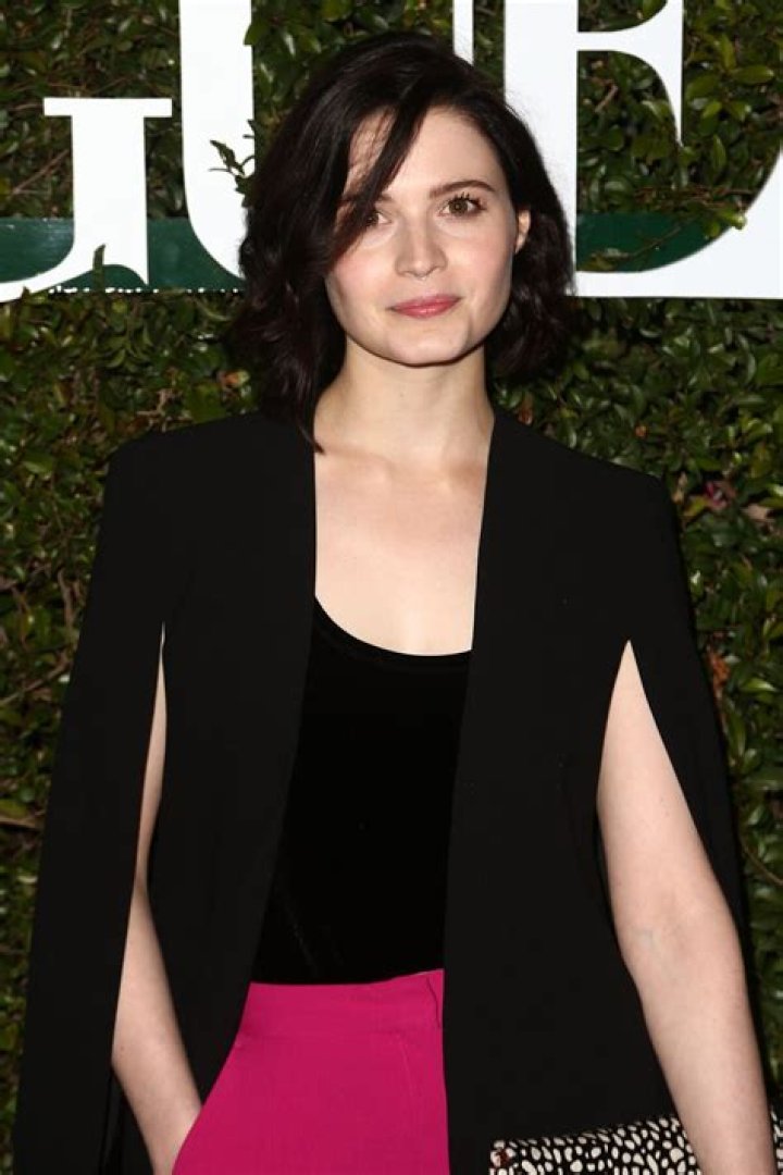 Meganne Young (Actress)Bio, Wiki, Age, The Kissing Booth 2, Ben Barnes, Net Worth and Movies.