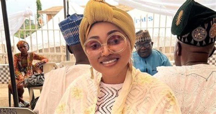 Mercy Aigbe Bio, Age, Husband, Daughter Age, Fashion Style and Movies