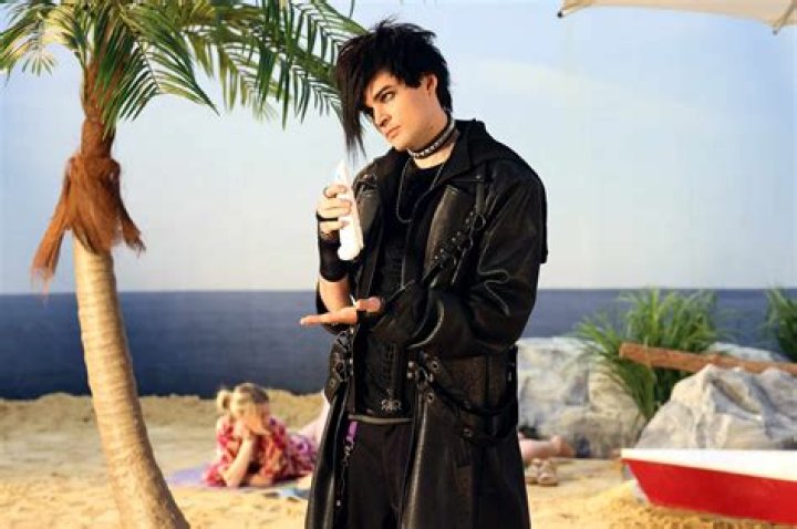 Michael Longfellow Age And Wikipedia: Parents Wife or Girlfriend And Salary