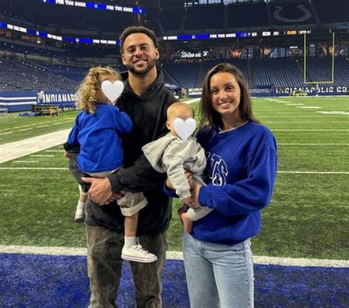 Michael Pittman Jr Wife Or Girlfriend: Who Is Kianna Galli? Age Instagram & Baby