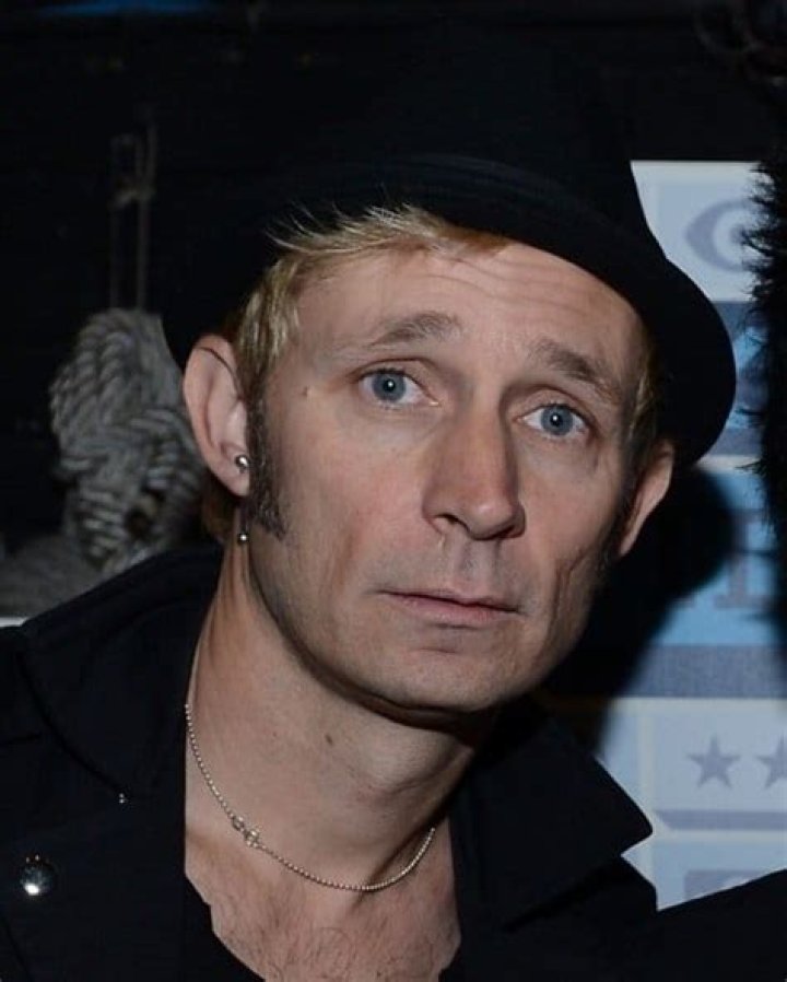 Mike Dirnt’s biography, net worth, fact, career, awards and life story