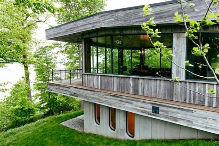 Mike Gordon’s net worth, biography, fact, career, awards and life story