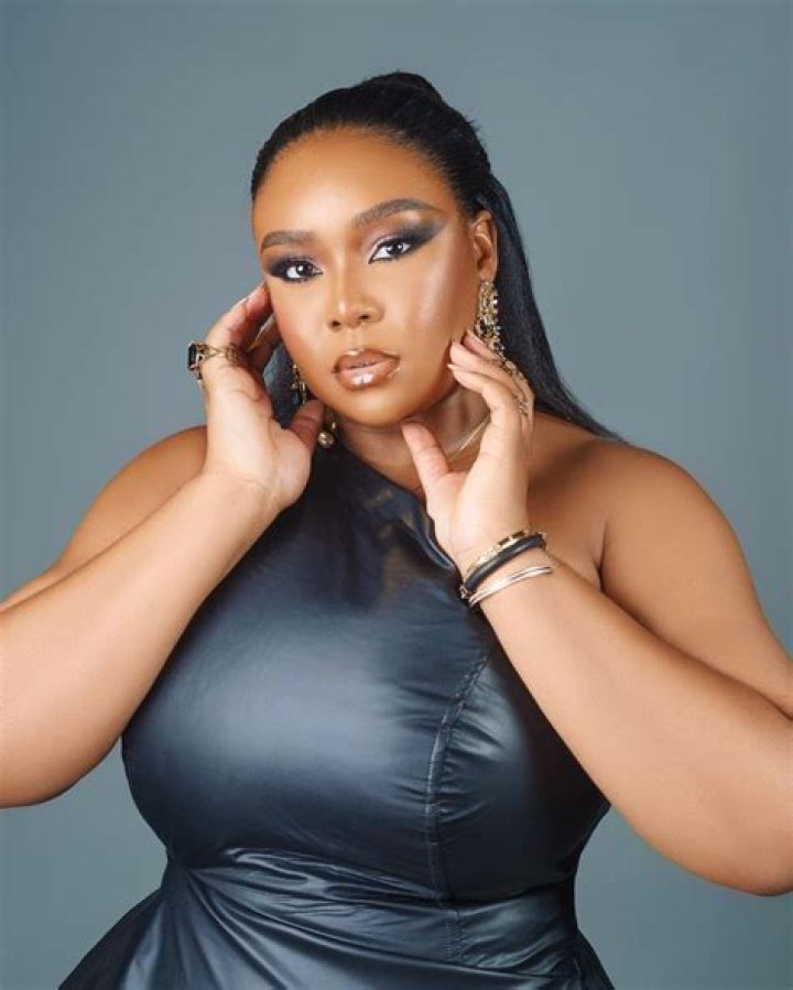 Mimi Onalaja’s biography, net worth, fact, career, awards and life story