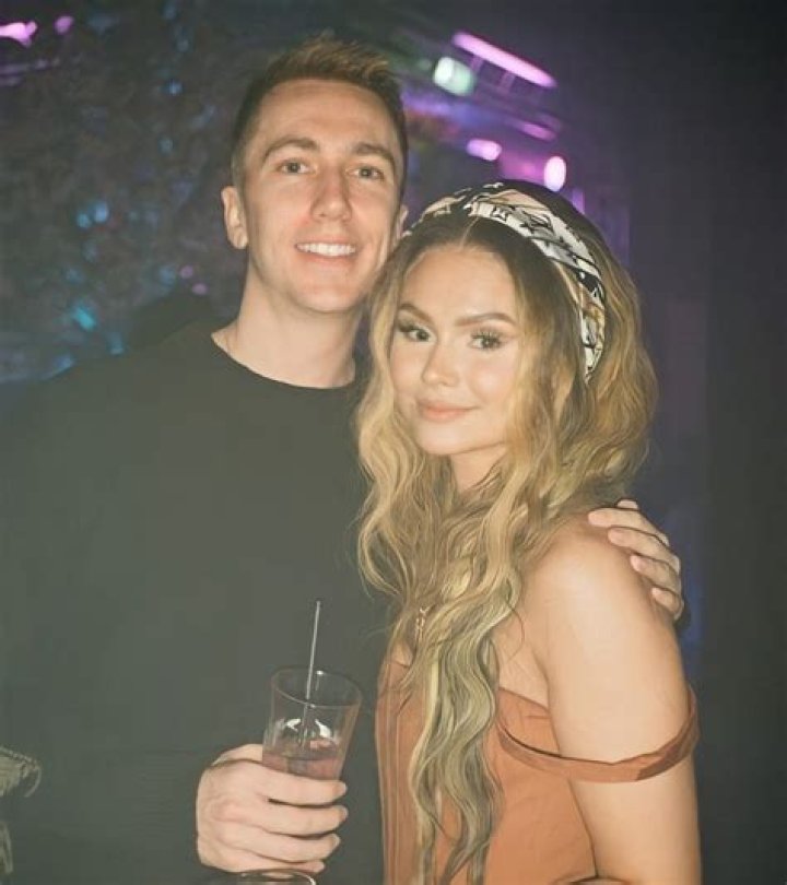 Miniminter Biography; Net Worth, Age, Height, Mom And Girlfriend