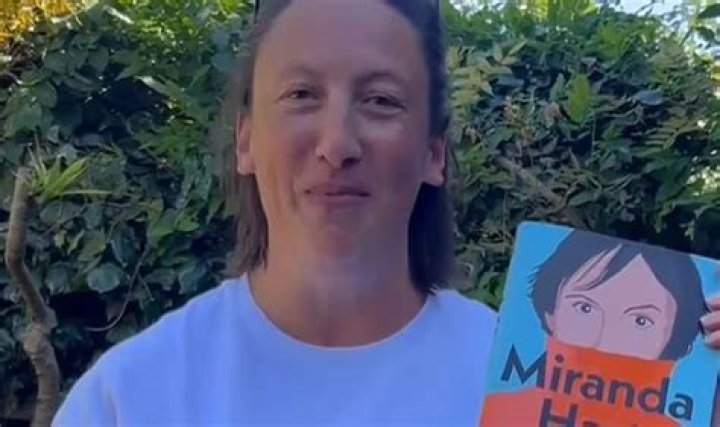 Miranda Hart’s Net Worth, Biography, Career, Awards, Fact and Life Story