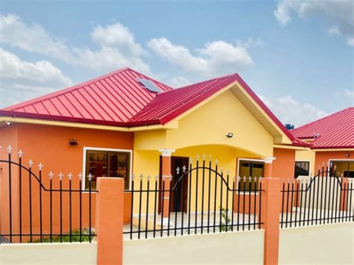 Monarch Hotel, Medina Estates, Ghana
