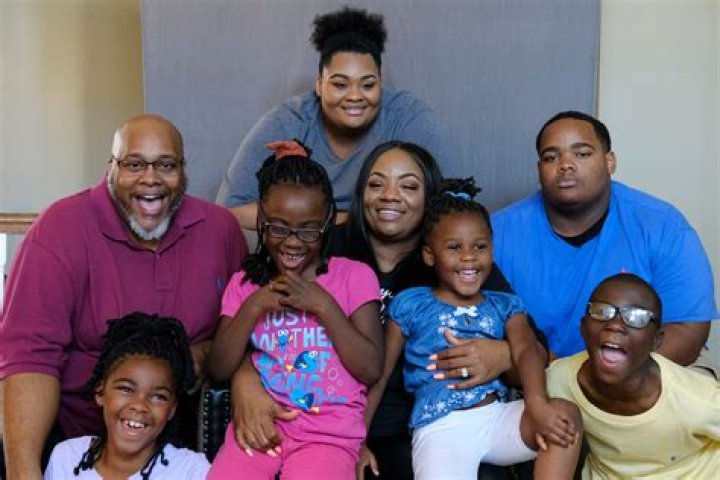 Ms Pat Comedian Net Worth :: Husband, Daughter, Book, Wiki – Podcast