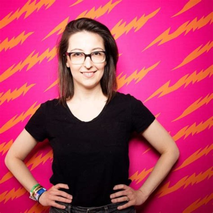 Natasha Vaynblat Age, Wiki, Biography, Height, Boyfriend, Instagram