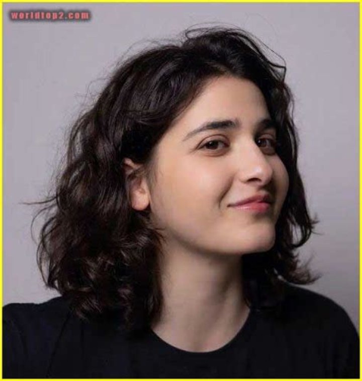 Nathalie Issa Bio, Wiki, Height, Parents, Tv Show, Movies, and Net Worth