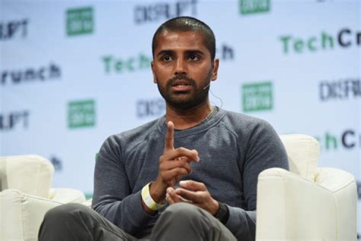 Naveen Selvadurai Net Worth, Income, Salary, Earnings, Biography