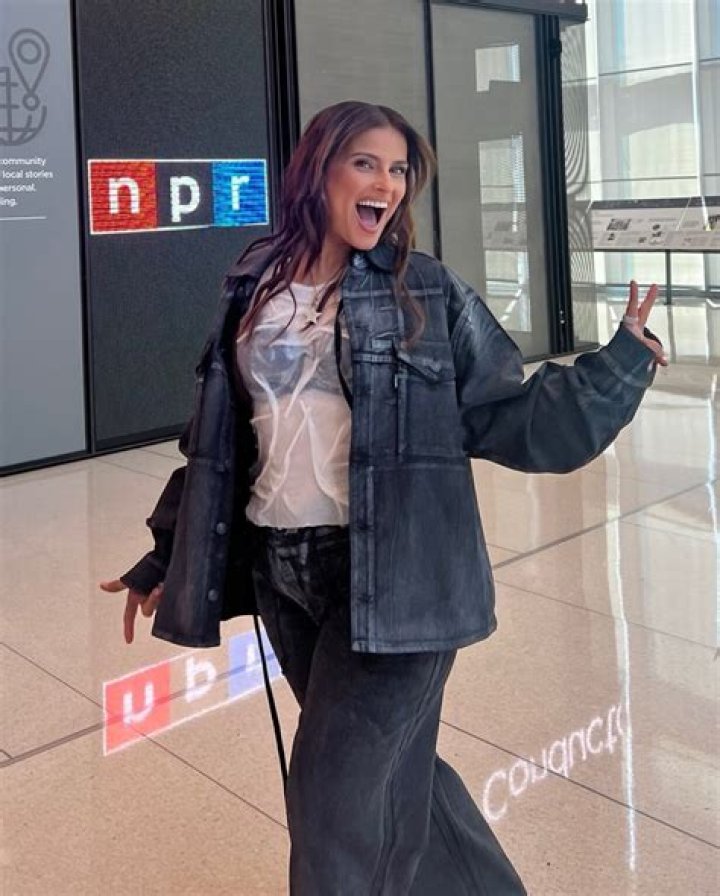 Nelly Furtado Height, Weight, Net Worth, Age, Birthday, Wikipedia, Who, Instagram, Biography