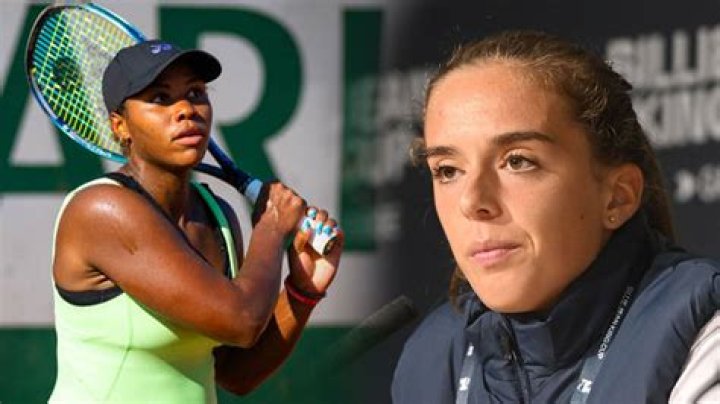 Net Worth: How Rich Is Lucia Bronzetti? Meet The Tennis Player On Instagram