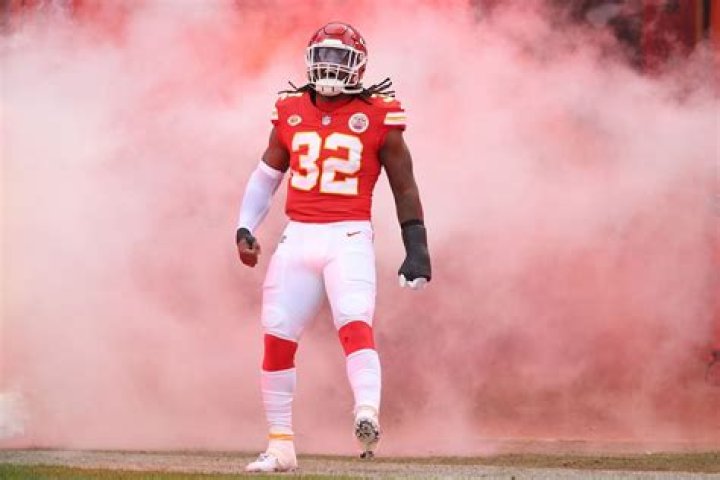 Nick Bolton Contract, Salary, Family, Number, College, 40 Time, PFF, Jersey, Wikipedia, Madden 22 Rating