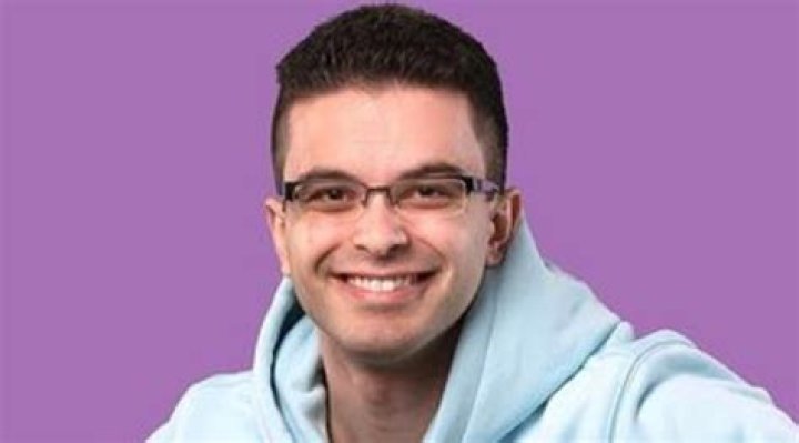 Nick Eh 30 Bio, Wiki, Age, Height, Family, Girlfriend, Youtube, Merch, Twitch and Net Worth
