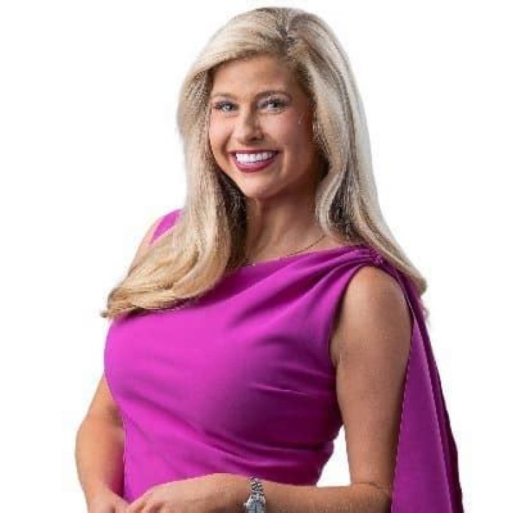 Nikki Dee Ray Bio, Wiki, Age, Height, Husband, Baby, Family, Weather, Salary and Net Worth.