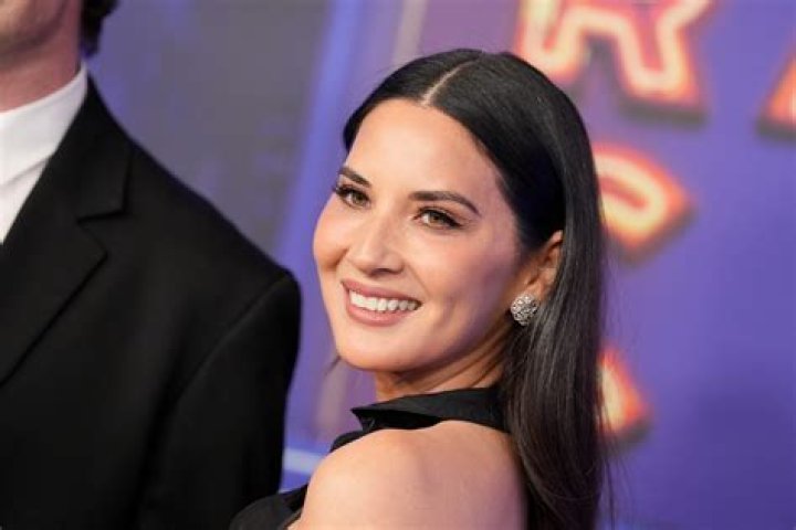 Olivia Munn Net Worth, Husband, House, Movie, Wiki, Parents, Age, New Girl