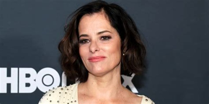 Parker Posey: dating, net worth, tattoos, smoking & body measurements