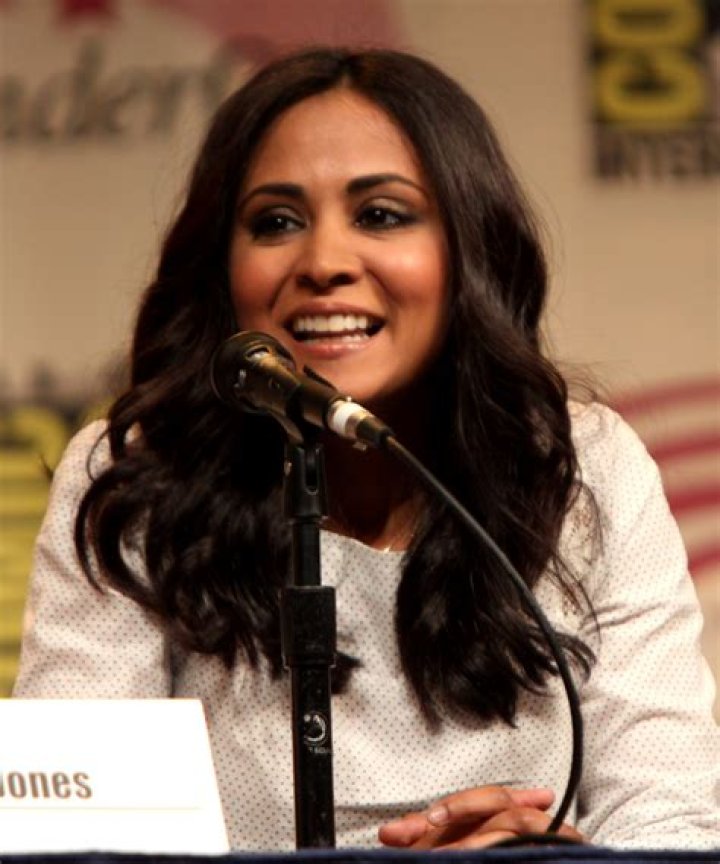 Parminder Nagra: dating, net worth, tattoos, smoking & body measurements