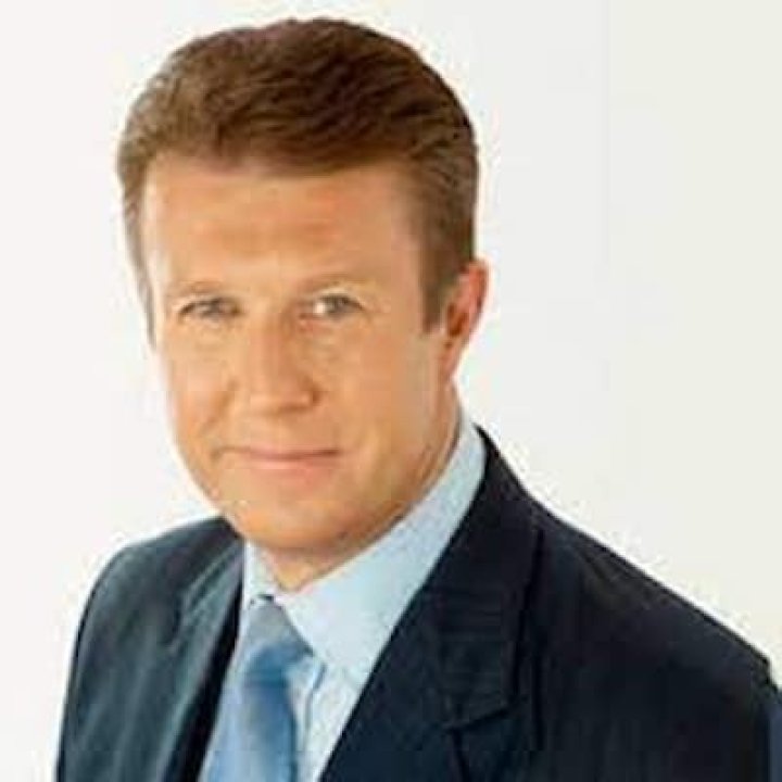 Peter Overton Net Worth, Income, Salary, Earnings, Biography