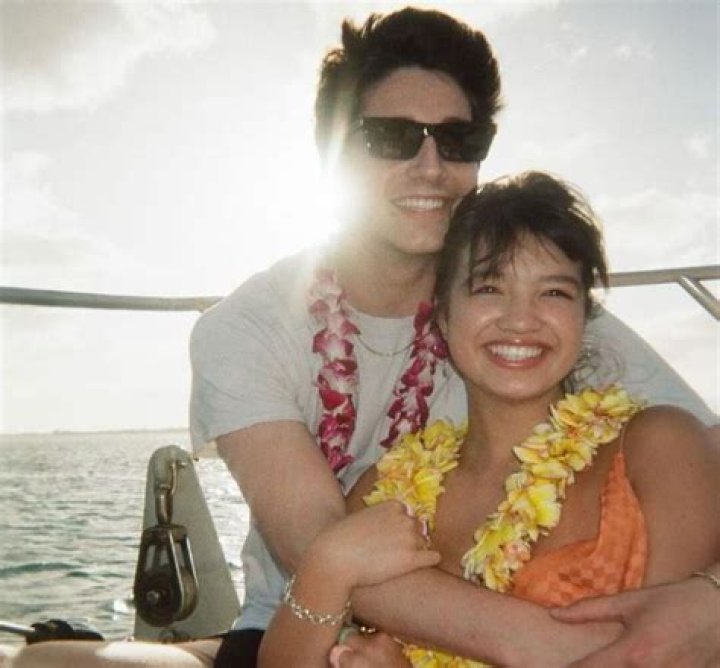 Peyton Elizabeth Lee Net Worth: Bio, Wiki, Age, Parents, and Boyfriend