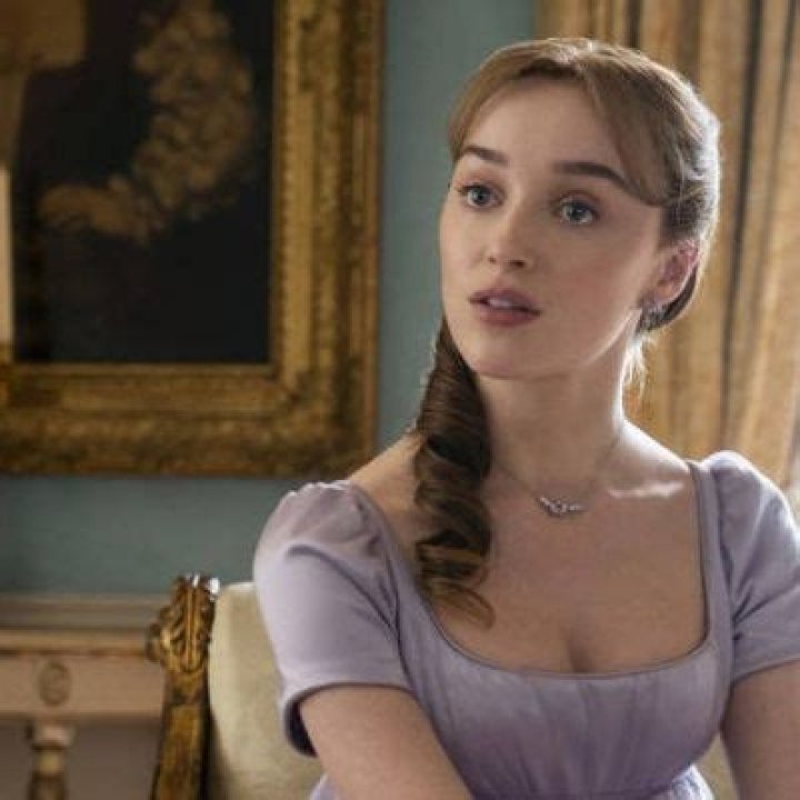 
Phoebe Dynevor Announced That She Will Not Return To The “Bridgerton” Season 3 Cast 