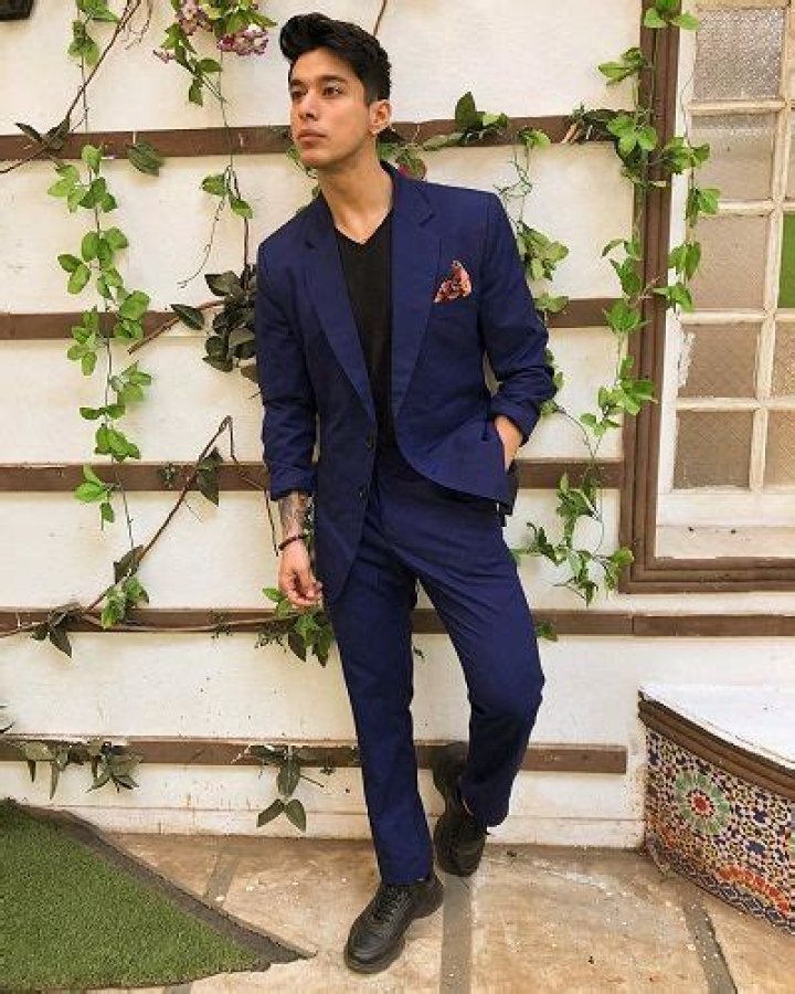 Pratik Sehajpal (Reality Star) Wiki, Bio, Age, Height, Weight, GF, Net Worth, Facts