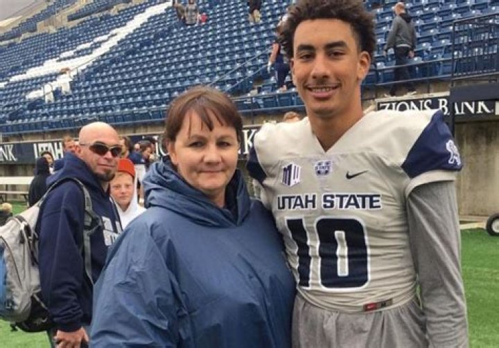 Quarterback: Who Are Jordan Yates Parents? Meet His Father Evan Yates & Mother Camille Grayson
