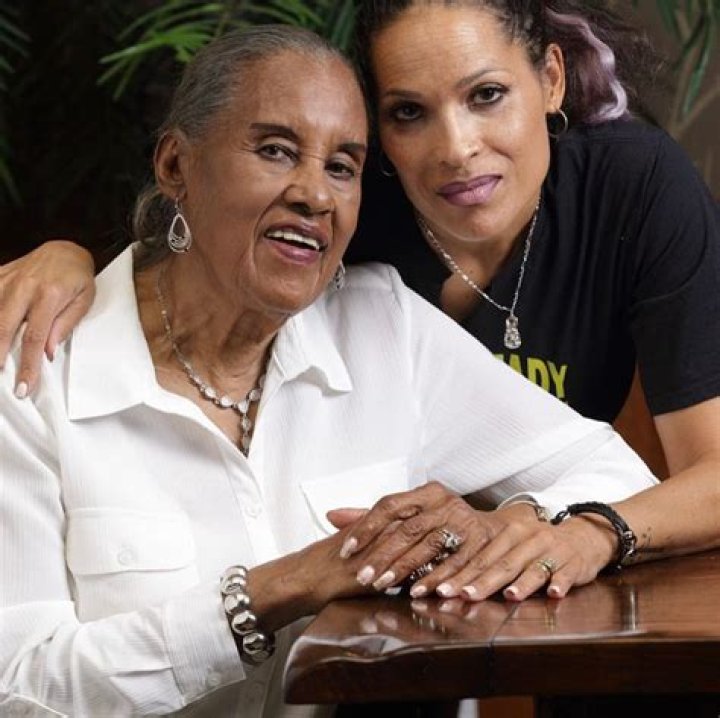 Rasheda Ali Biography, Wikipedia And Net Worth: Everything To Know About Nico Ali Walsh Mother