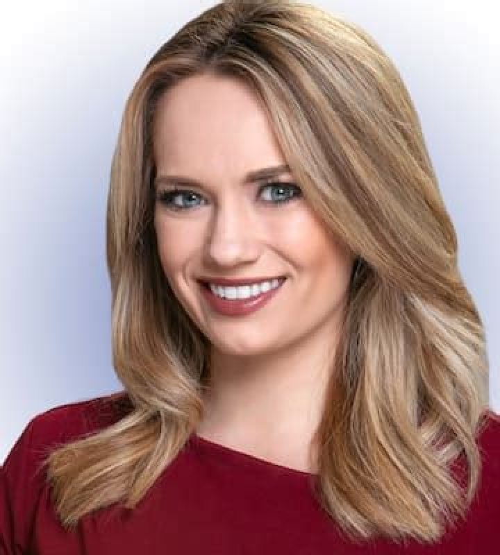 Rebecca Kitchen Bio, Age, Parents, KOLO8, Husband, Salary, Net Worth