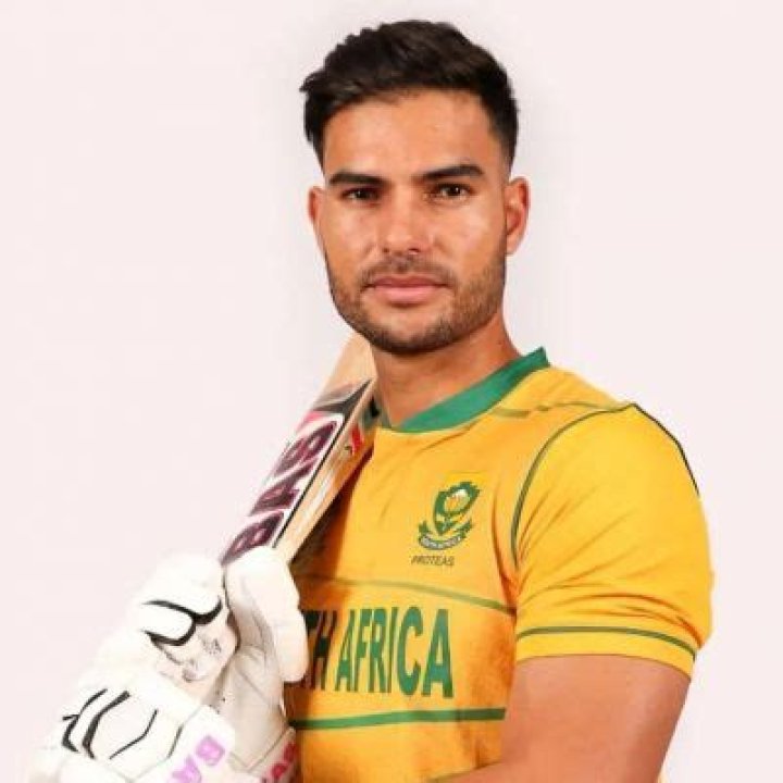 Reeza Hendricks Family: Is He Related To Beuran Hendricks? Background Details