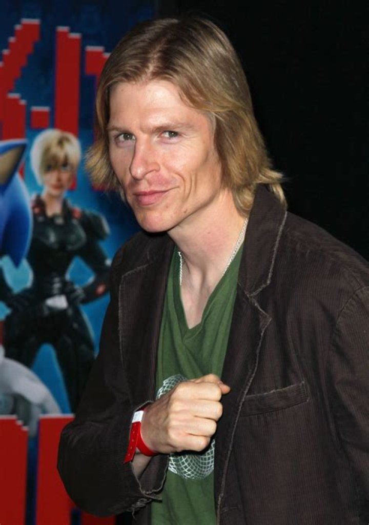 Reuben Langdon Bio- Age, Height, Wife, Devils May Cry, Net Worth