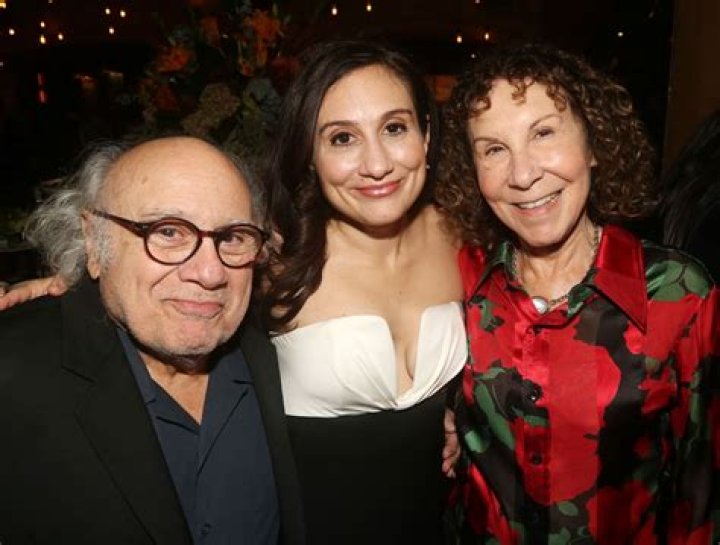 Rhea Perlman Siblings: Meet her sister Heide Perlman