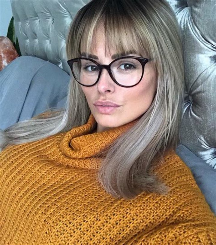Rhian Sugden (Model) Wiki, Bio, Age, Height, Weight, Dating, Affair, Boyfriend, Net Worth, Career, Facts
