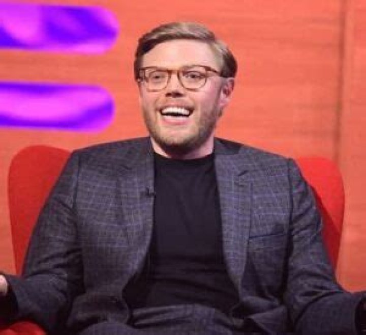 
Rob Beckett Height, Weight, Net Worth, Age, Birthday, Wikipedia, Who, Nationality, Biography 