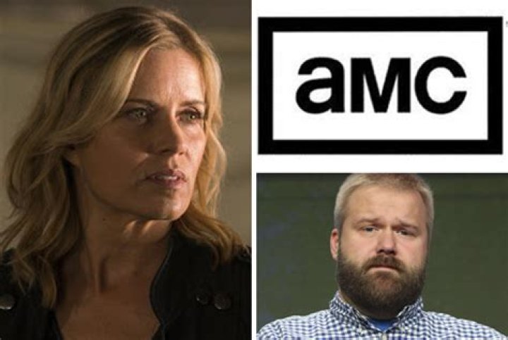 Robert Kirkman: Wife, net worth, tattoos, smoking & body facts