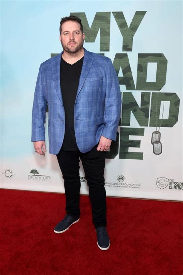 Robert Paschall Jr.’s biography, net worth, fact, career, awards and life story