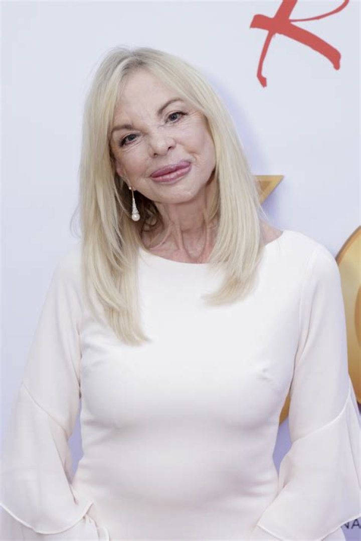 Roberta Leighton Net Worth, Income, Salary, Earnings, Biography