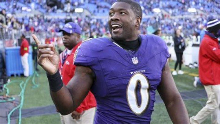 Roquan Smith Salary, Net Worth, Age, Height, PFF, Contract, Instagram