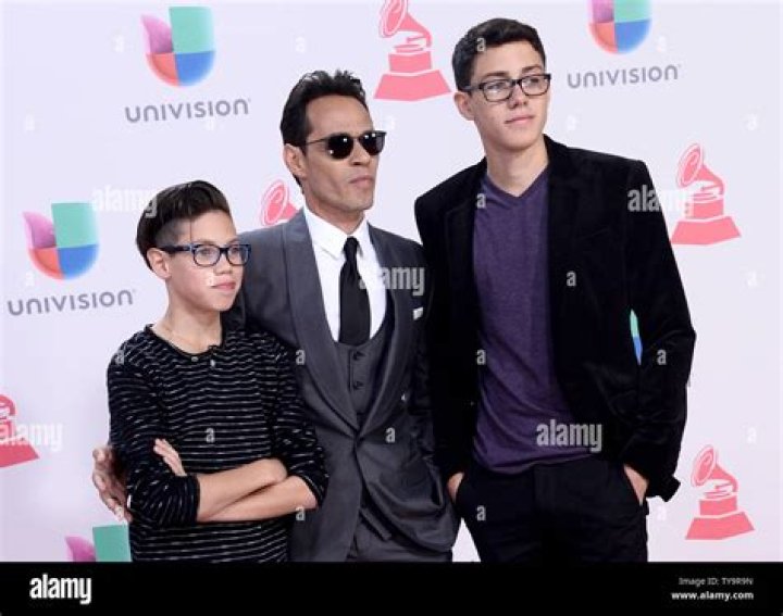 Ryan Adrian Muñiz Height, Weight, Net Worth, Age, Birthday, Wikipedia, Who, Instagram, Biography