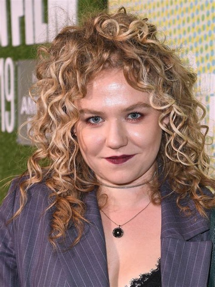 Sally Messham Age, Wiki, Biography, Boyfriend, Height, Instagram