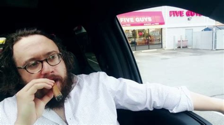 Sam Hyde: dating, net worth, tattoos, smoking & body facts
