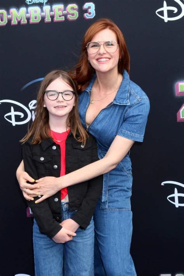
Sara Rue Is Obsessed With Her Daughter Talulah Rue Price, Just As We Are 