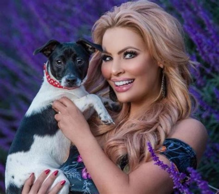 
Sarah Roza Height, Weight, Net Worth, Age, Birthday, Wikipedia, Who, Nationality, Biography 