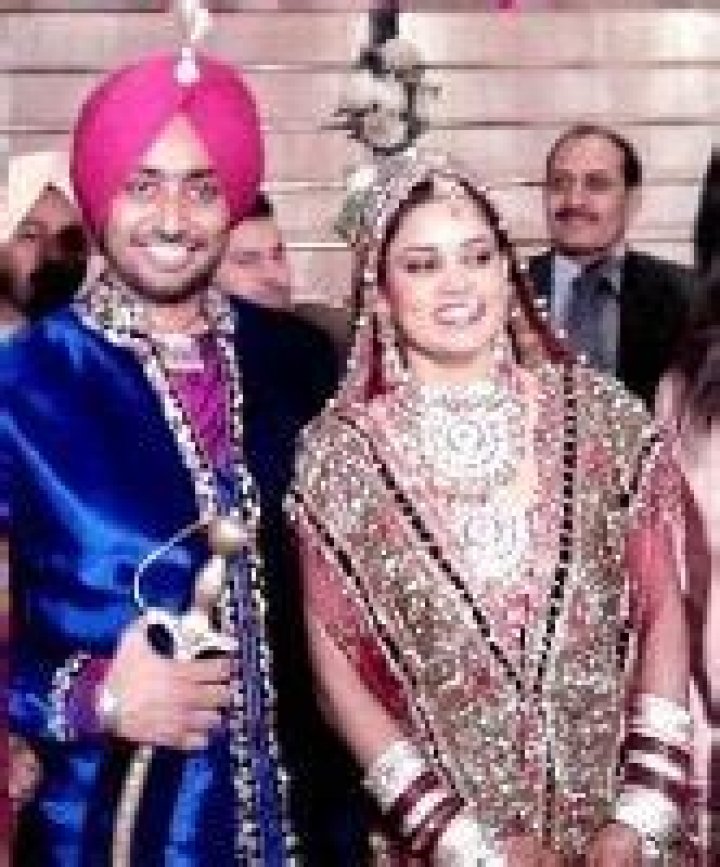 Satinder Sartaaj Wife, Bio, Wiki, Age, Height, Albulms, Net Worth and Songs