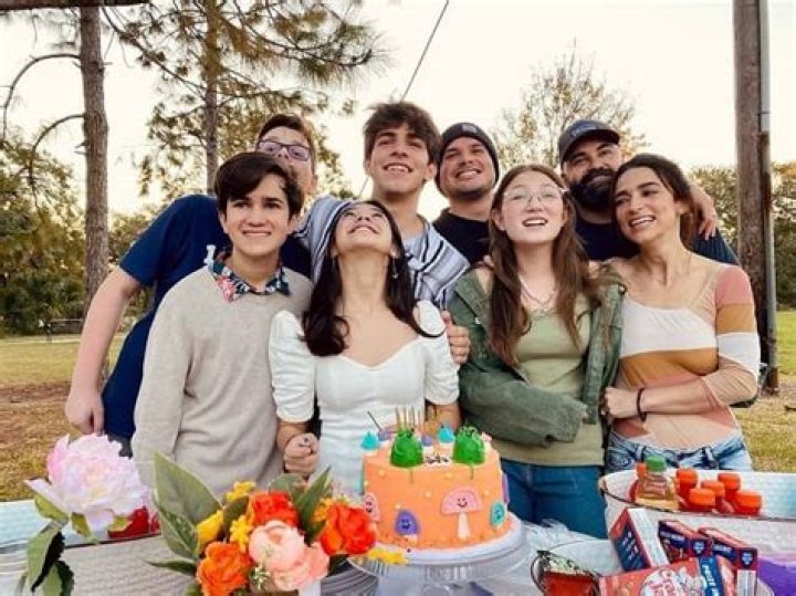 Scarlett Estevez Bio, Age, Parents, Birthday, Height, Movies, Aunt, Net worth, Emilio Estevez