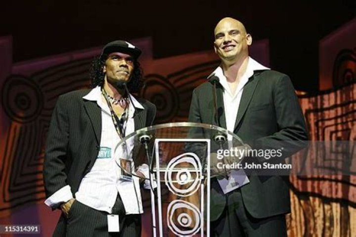 Sean Choolburra Net Worth, Income, Salary, Earnings, Biography