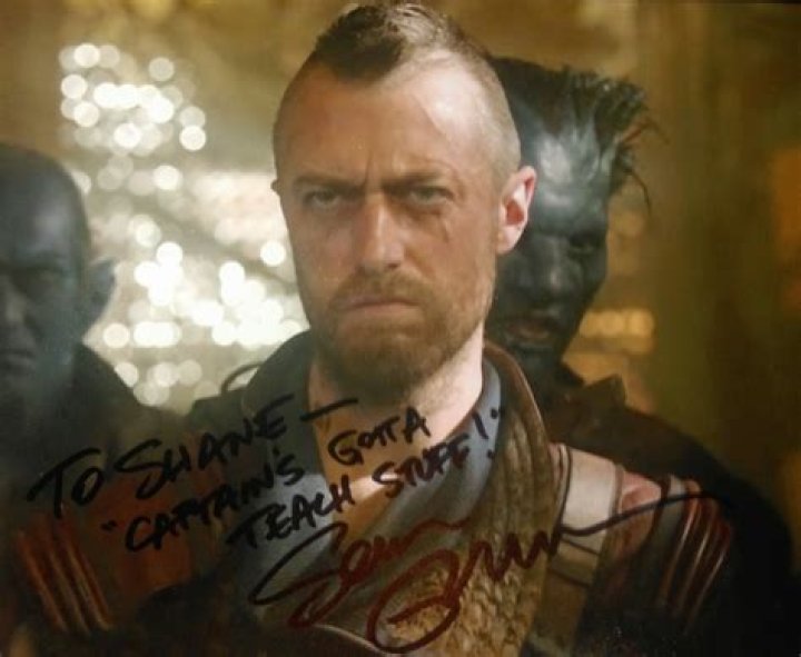Sean Gunn Net Worth