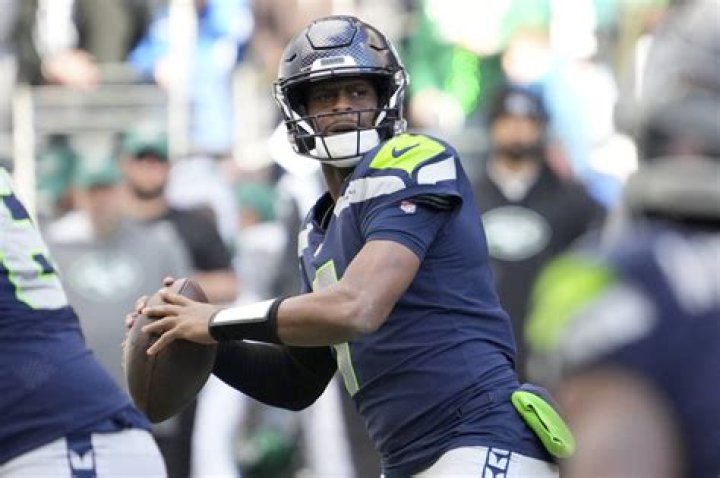 
Seattle Seahawks Quarterback Geno Smith Comes From An Athletic Family 