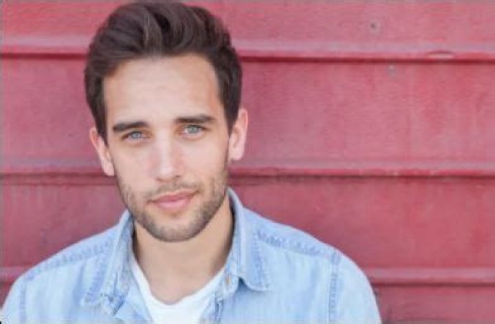 Sebastian Sacco Wikipedia and Age, Meet The Actor On Instagram